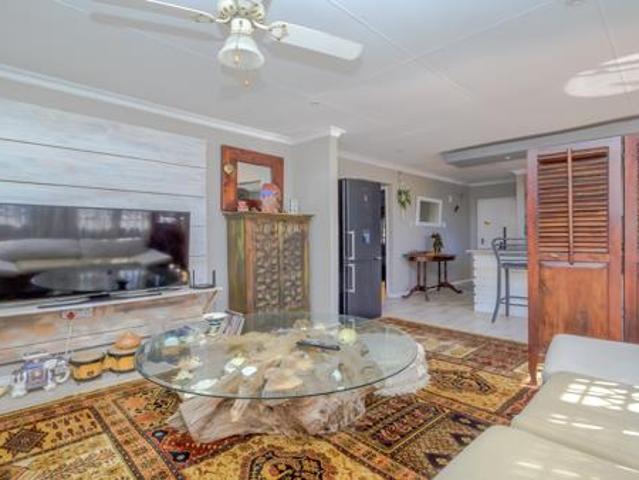 2 Bedroom Apartment in Ballito Central