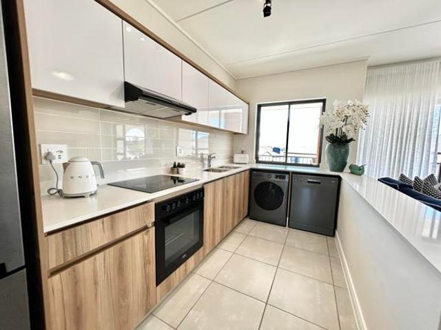 2 Bedroom Apartment in Ballito Central