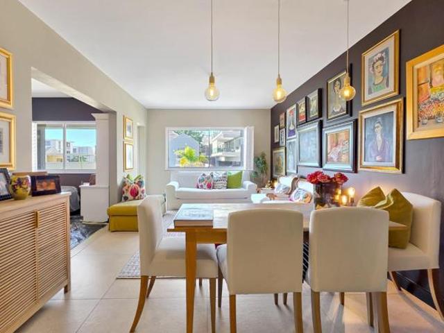 2 Bedroom Apartment in Bantry Bay