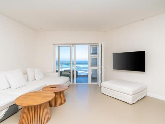 2 Bedroom Apartment in Bantry Bay