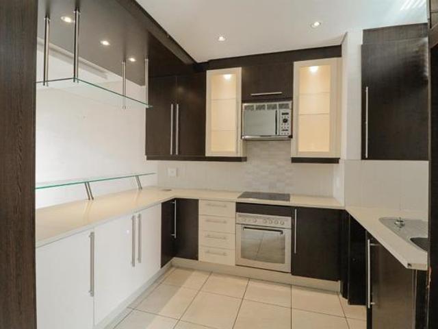2 Bedroom Apartment in Bedford Gardens