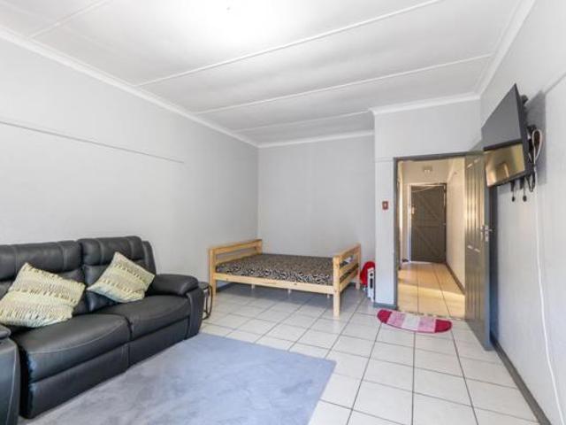 2 Bedroom Apartment in Bellrail