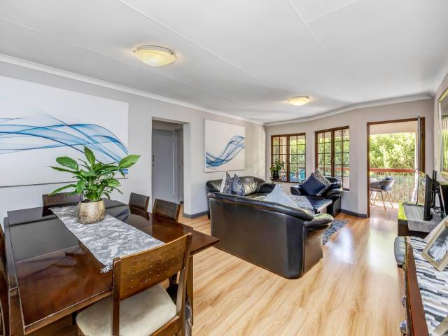 2 Bedroom Apartment in Benmore Gardens