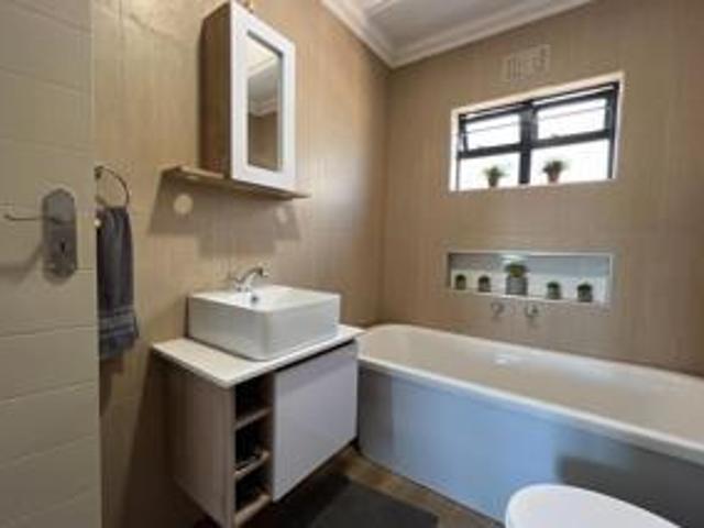 2 Bedroom Apartment in Bendor