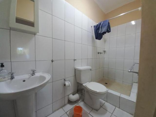 2 Bedroom Apartment in Berea West