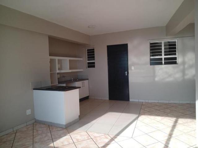 2 Bedroom Apartment in Berea