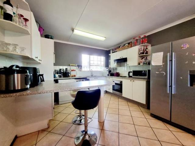 2 Bedroom Apartment in Bergbron