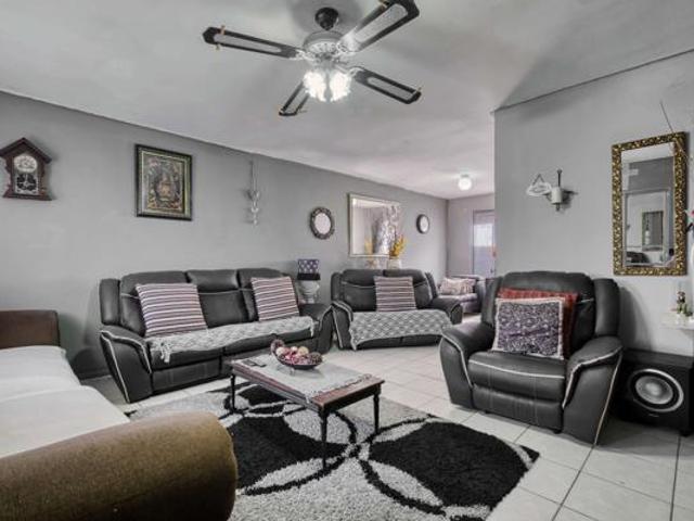 2 Bedroom Apartment in Bethelsdorp