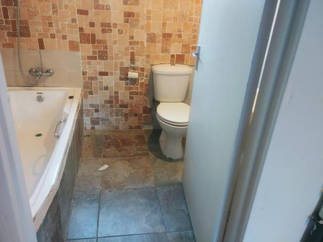 2 Bedroom Apartment in Birchleigh North