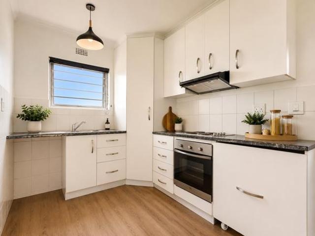 2 Bedroom Apartment in Blouberg Sands
