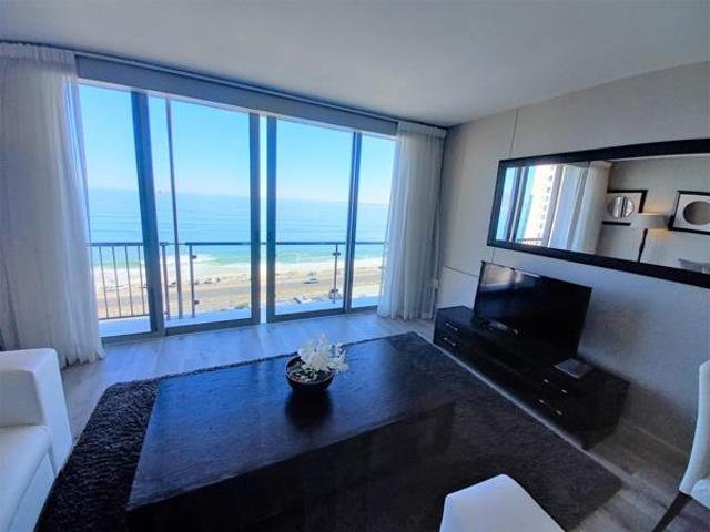 2 Bedroom Apartment in Bloubergstrand