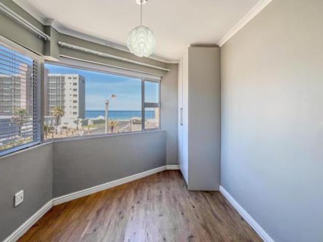 2 Bedroom Apartment in Bloubergrant