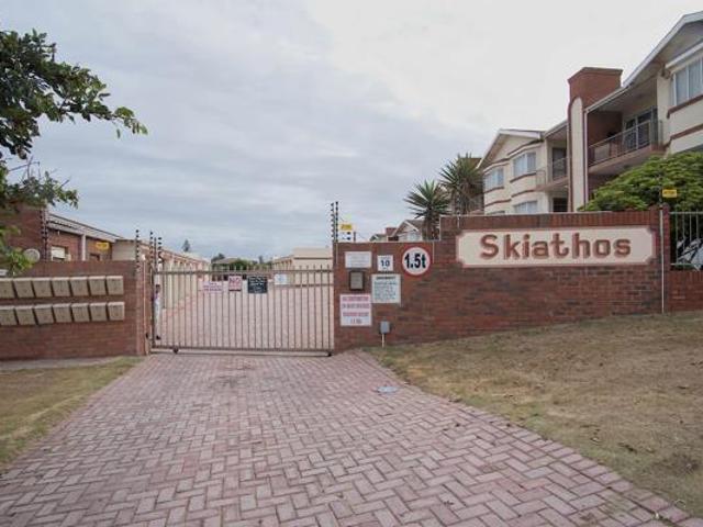 2 Bedroom Apartment in Bluewater Bay