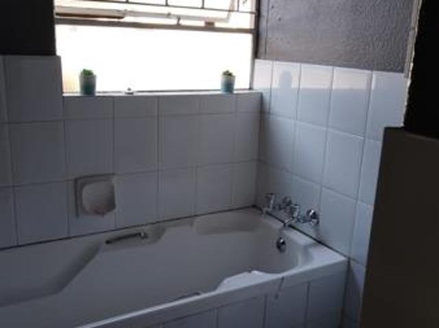 2 Bedroom Apartment in Bonaero Park