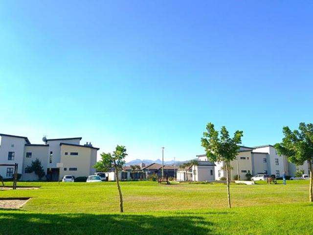 2 Bedroom Apartment in Brackenfell Central