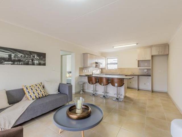 2 Bedroom Apartment in Brackenfell Central