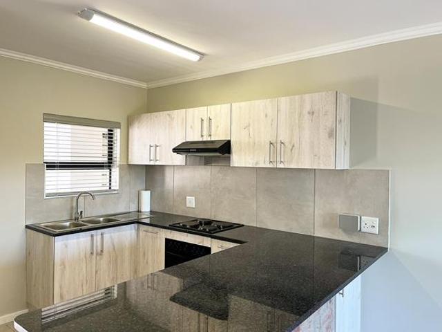 2 Bedroom Apartment in Brackenfell South