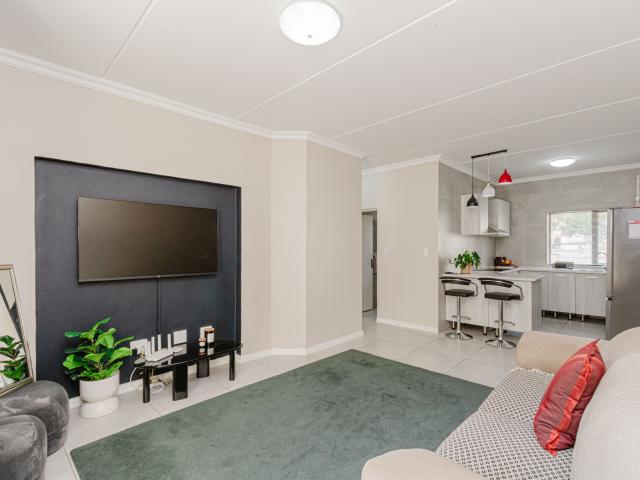 2 Bedroom Apartment in Broadacres