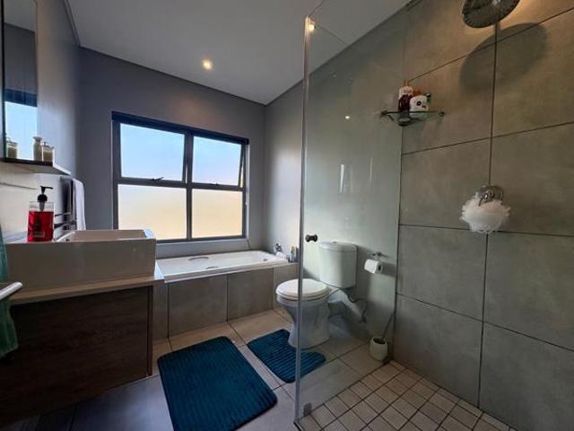 2 Bedroom Apartment in Broadacres