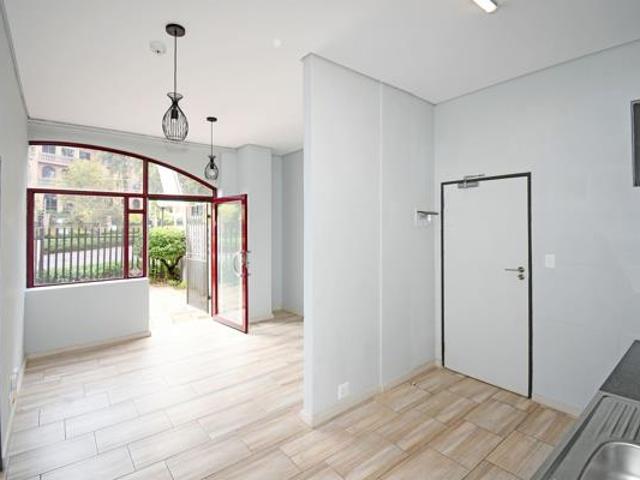 2 Bedroom Apartment in Bruma