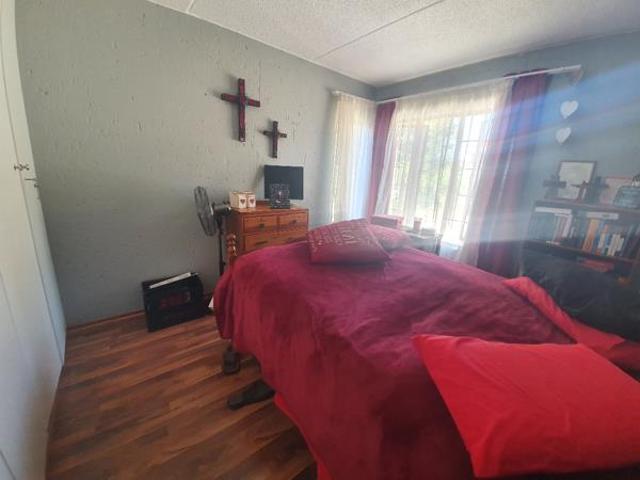 2 Bedroom Apartment in Bryanston