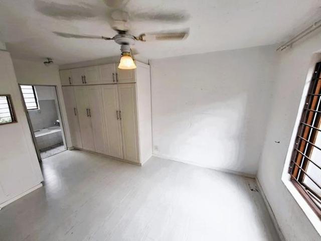 2 Bedroom Apartment in Bryanston