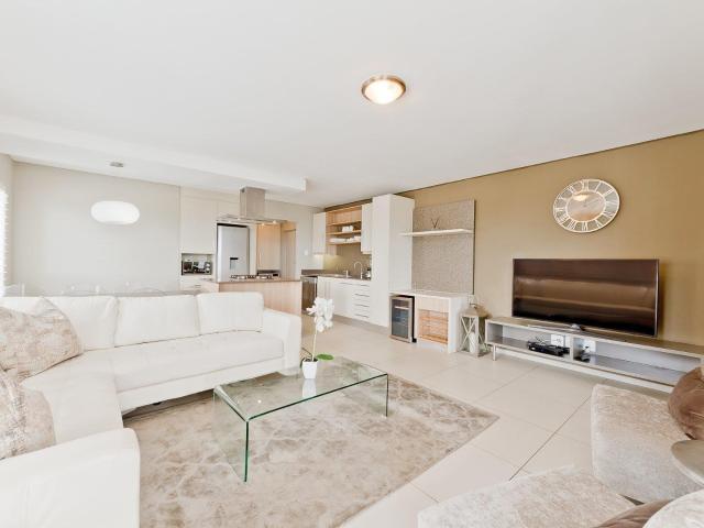 2 Bedroom Apartment in Bryanston
