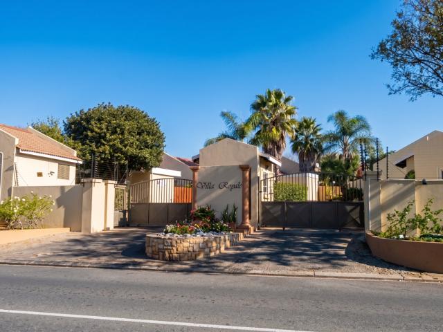 2 Bedroom Apartment in Bryanston
