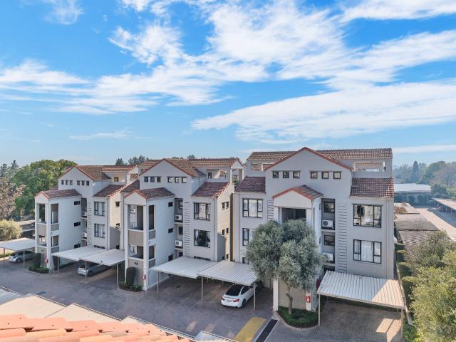 2 Bedroom Apartment in Bryanston