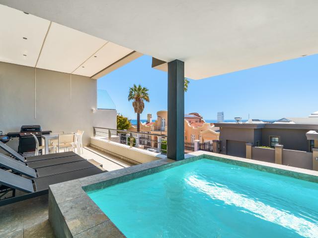 2 Bedroom Apartment in Camps Bay
