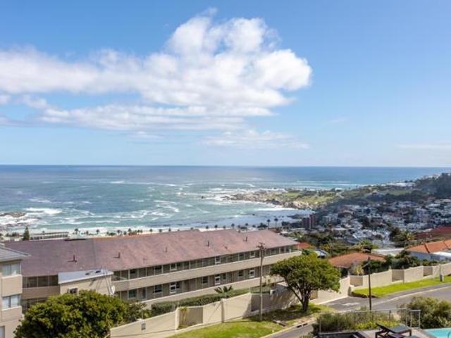 2 Bedroom Apartment in Camps Bay
