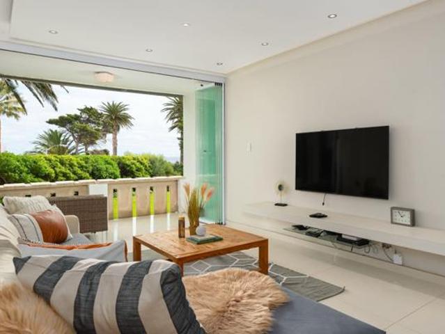 2 Bedroom Apartment in Camps Bay