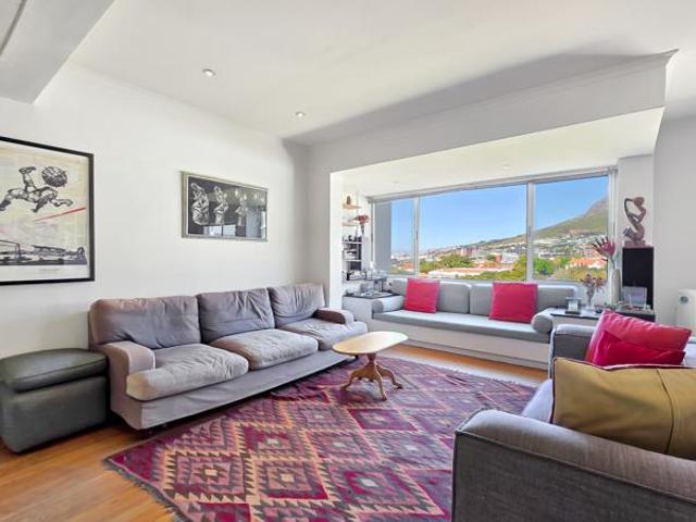 2 Bedroom Apartment in Cape Town City Centre