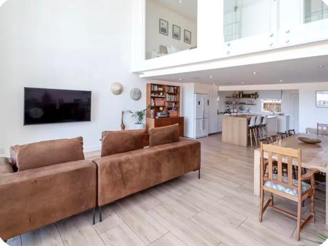 2 Bedroom Apartment in Cape Town City Centre