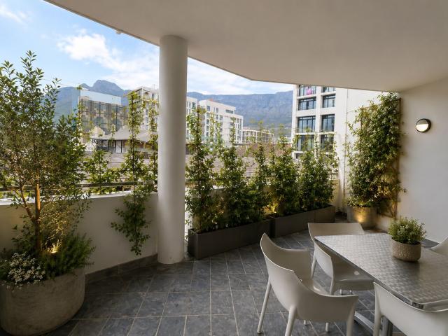 2 Bedroom Apartment in Cape Town City Centre