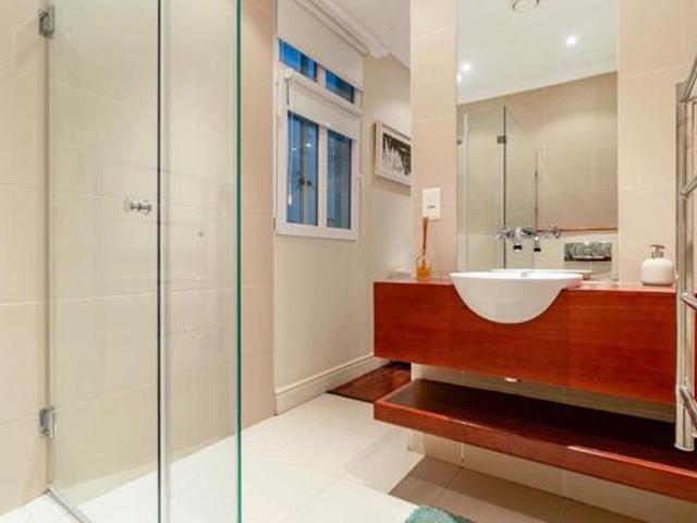 2 Bedroom Apartment in Cape Town City Centre