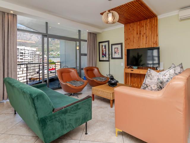 2 Bedroom Apartment in Cape Town City Centre