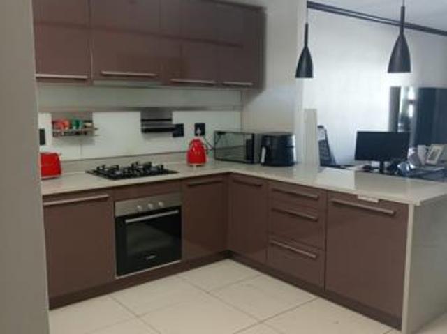 2 Bedroom Apartment in Carlswald Estate