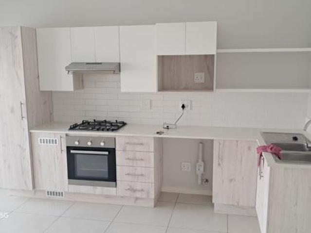 2 Bedroom Apartment in Carlswald Estate