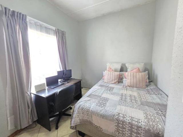 2 Bedroom Apartment in Centurion Central
