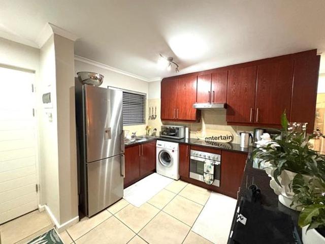 2 Bedroom Apartment in Century City