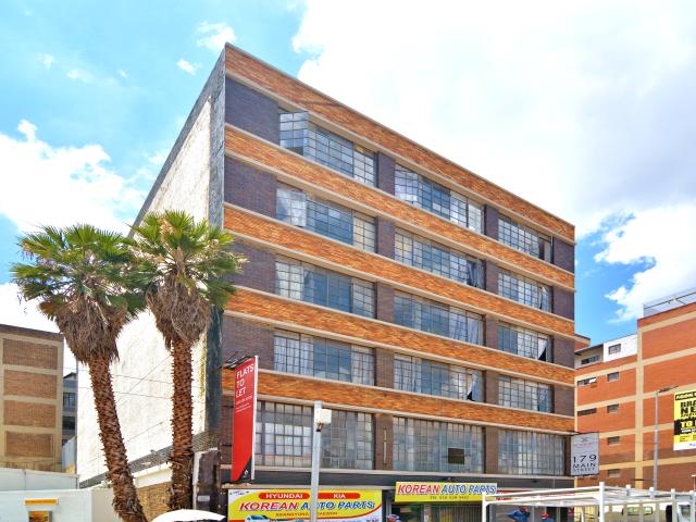 2 Bedroom Apartment in City & Suburban