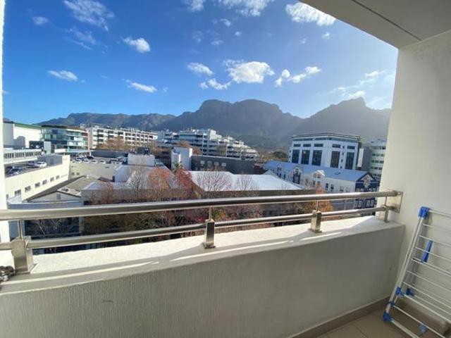 2 Bedroom Apartment in Claremont