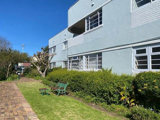 2 Bedroom Apartment in Claremont