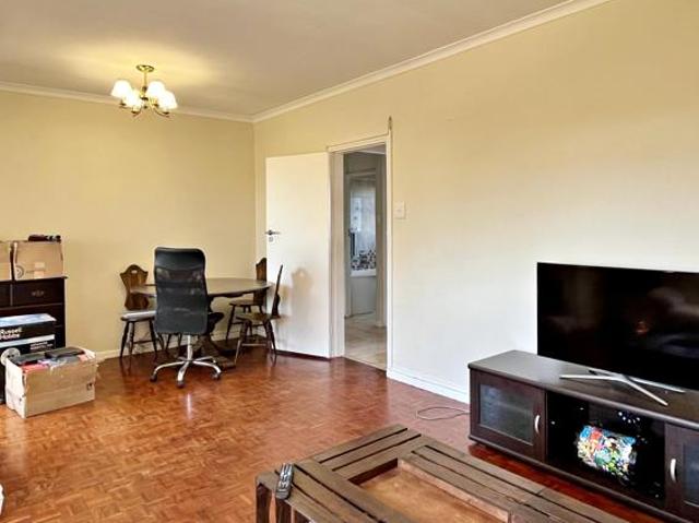 2 Bedroom Apartment in Claremont