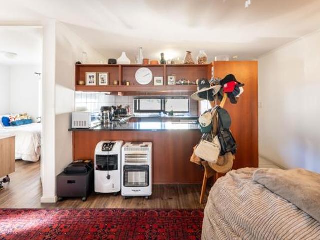2 Bedroom Apartment in Claremont