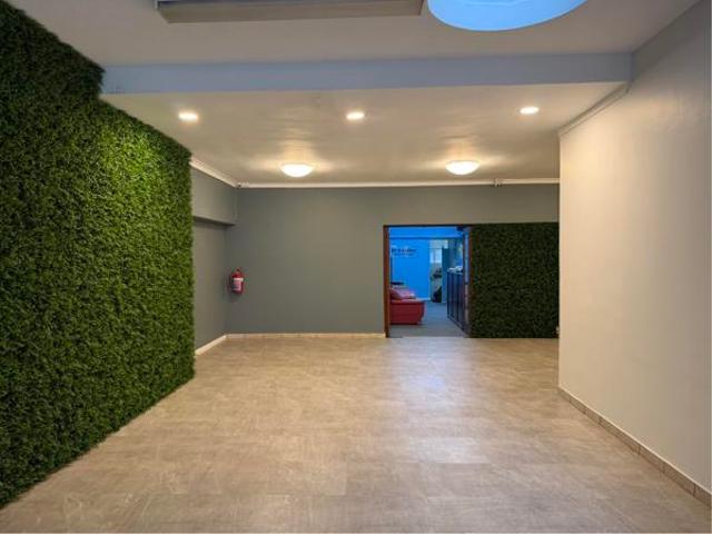 2 Bedroom Apartment in Claremont Upper