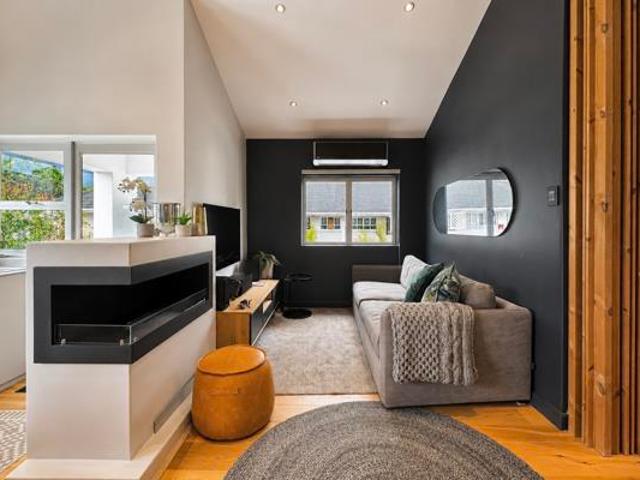 2 Bedroom Apartment in Claremont Upper