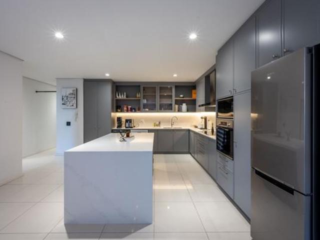 2 Bedroom Apartment in Claremont Upper