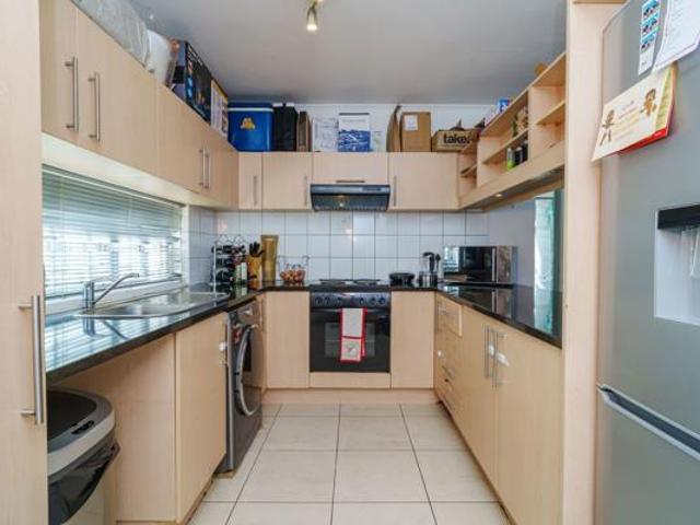 2 Bedroom Apartment in Claremont Upper